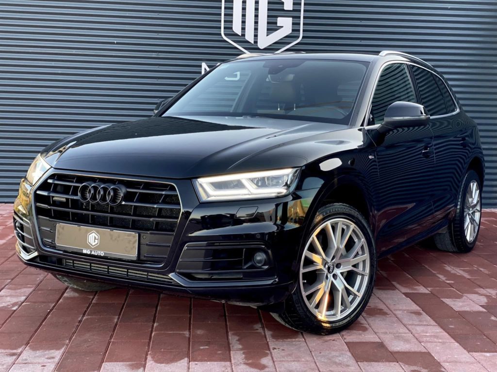 AUDI Q5  S-LINE