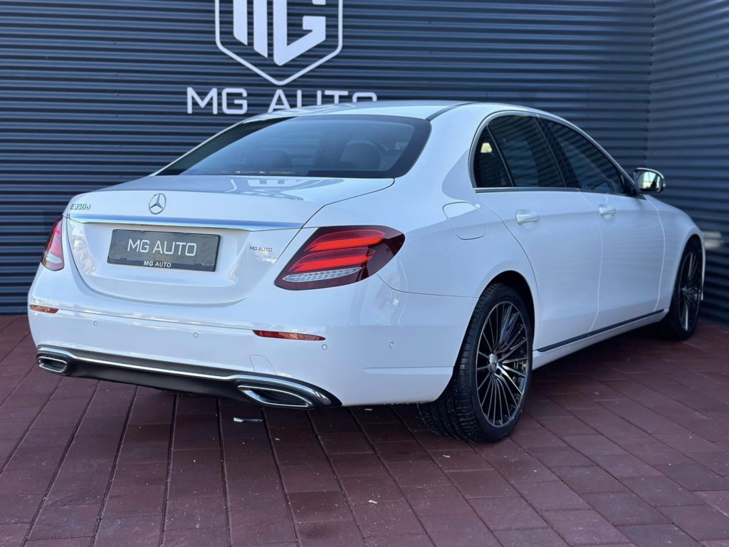 MERCEDES E350d - AVANTGARDE