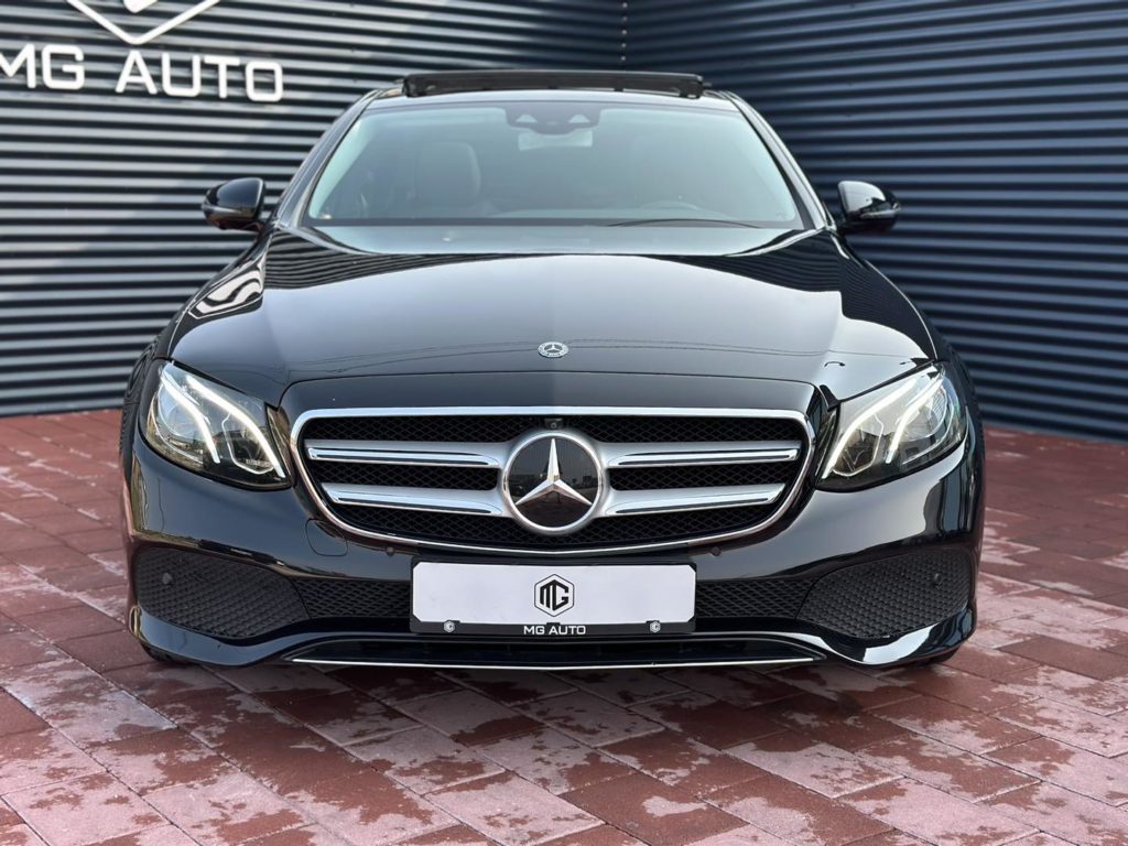 MERCEDES E220d  AVANTGARDE