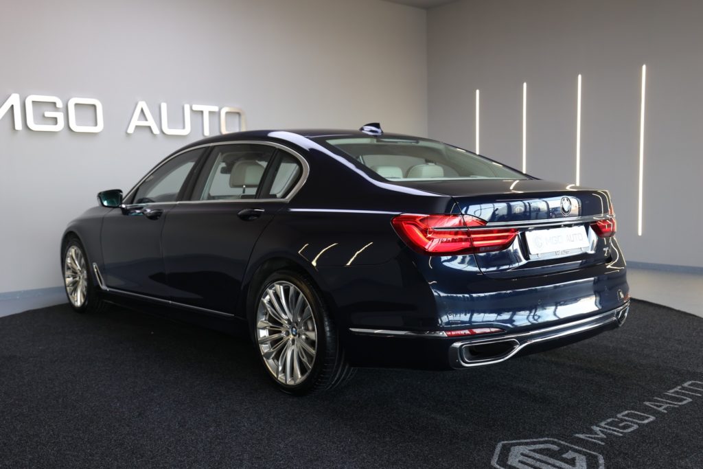 BMW 730d - LUXURY LINE