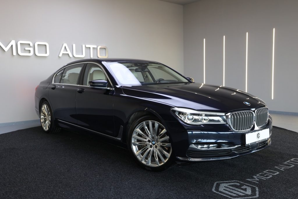 BMW 730d - LUXURY LINE