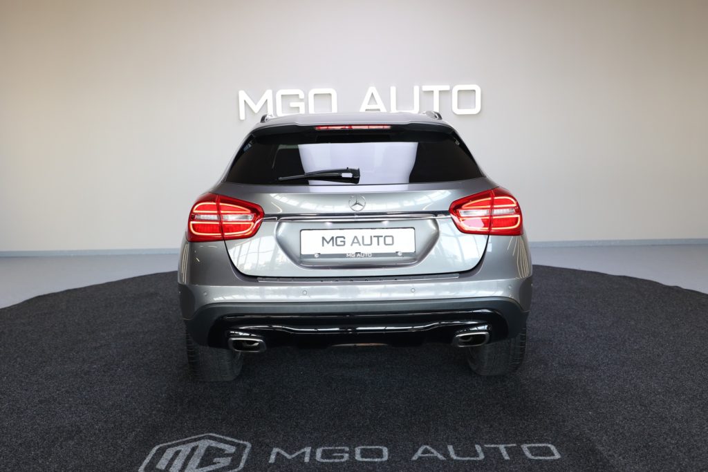 MERCEDES GLA 200d - 2015